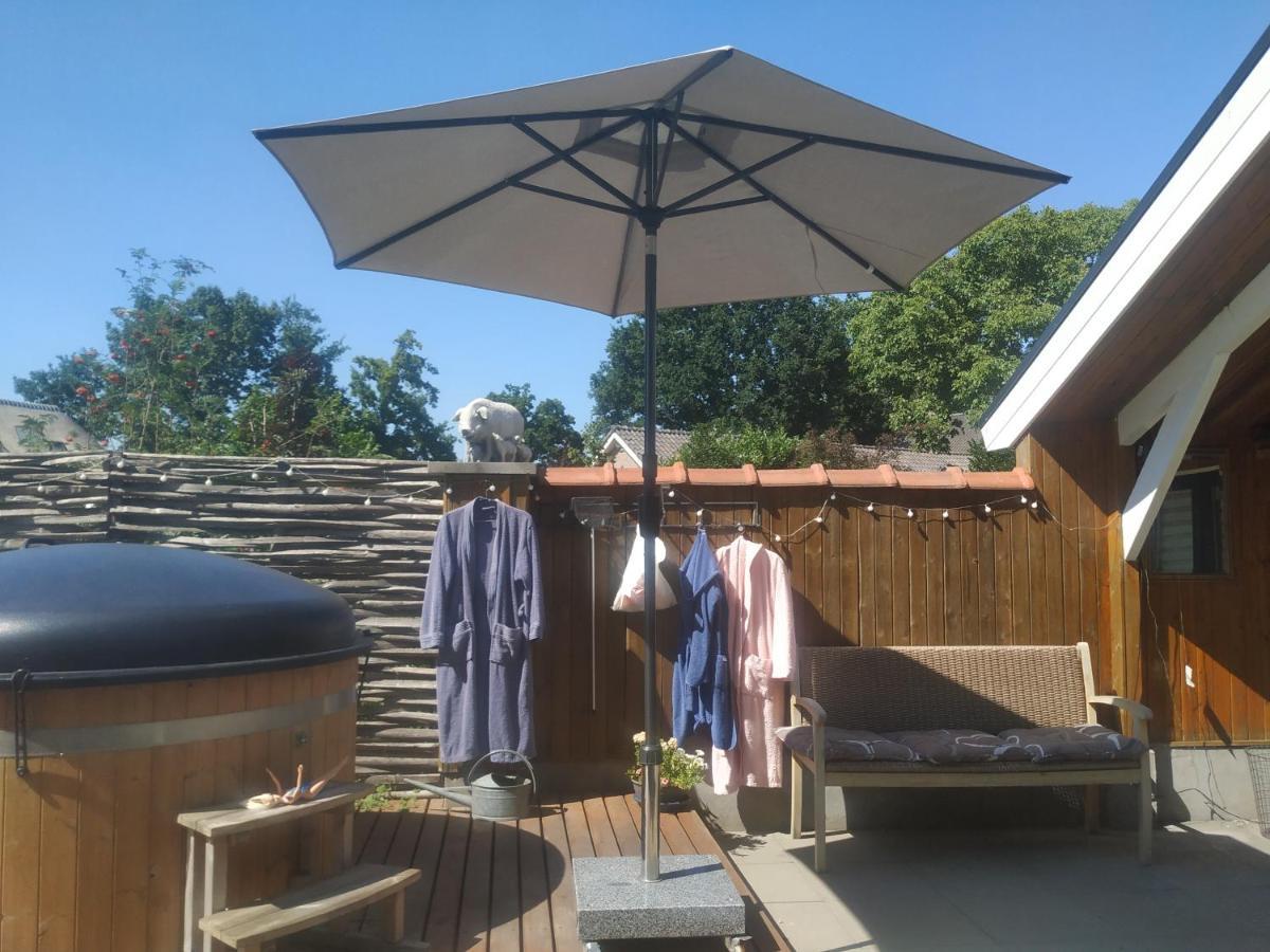 Chalet "Het Biggetje" Hottub - Sauna Volkel Luaran gambar